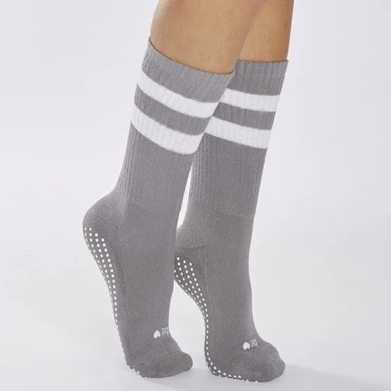 Be Love Crew Grip Socks - Gray (Barre / Pilates)