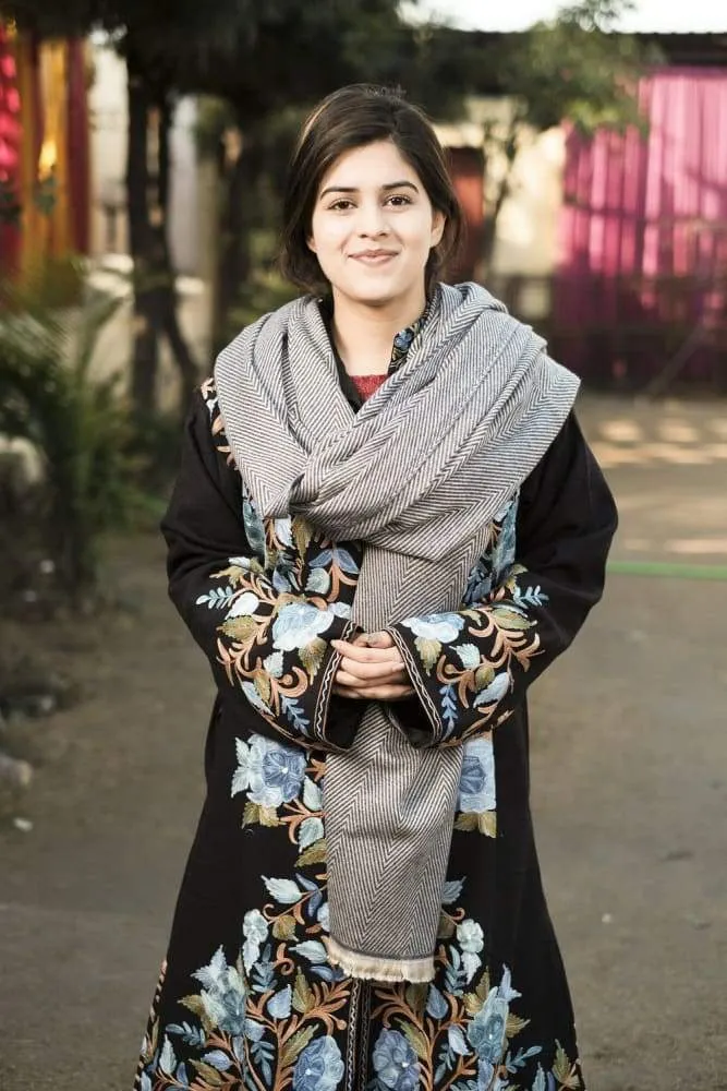 Grey And Beige Color Texture Semi pashmina Ladakhi Wool Shawl Is Known For Its Softness.