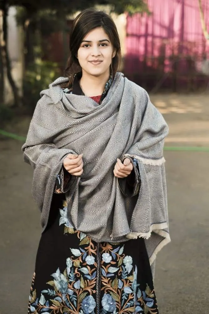 Grey And Beige Color Texture Semi pashmina Ladakhi Wool Shawl Is Known For Its Softness.