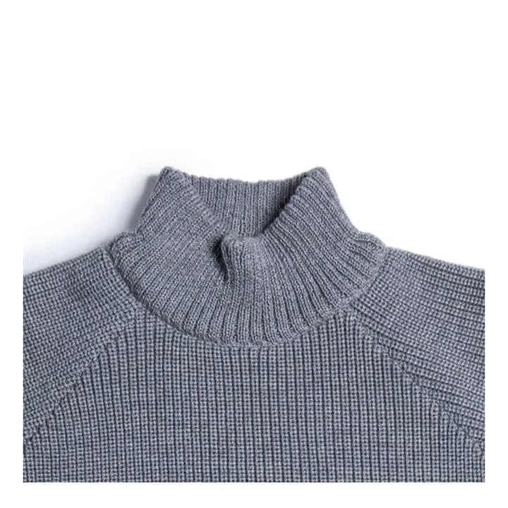 Heimat - Merino Raglan Sweater - Battleship Grey