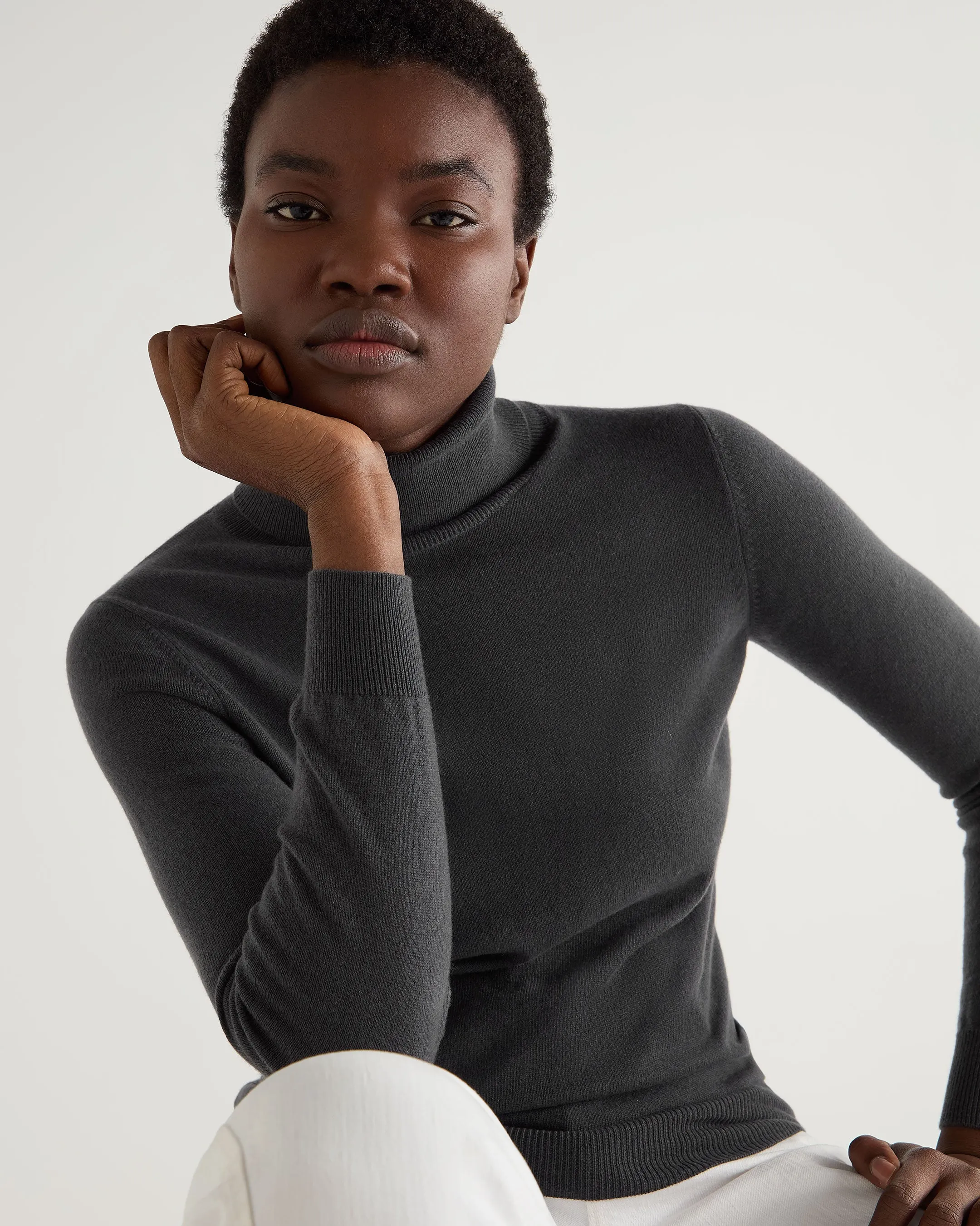 Women's Luna Turtle Neck Cashmere Sweater Anthracite Grey